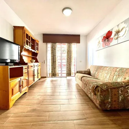Apartmán Palmeras Del Sur Con Piscina,A 5 Minutos A Pie A La Playa, Tenerife Sur Costa Adeje (Tenerife)